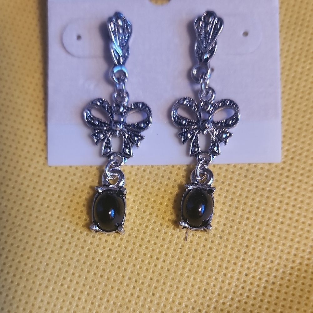 Vintage Silver Bow Drop Earrings with Black Cabochon